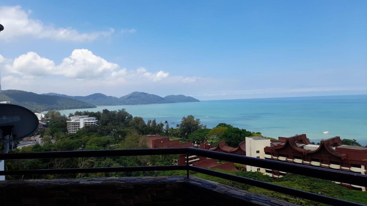 Susie'S Resort Seaview Suites At Sri Sayang Batu Feringgi Exteriör bild