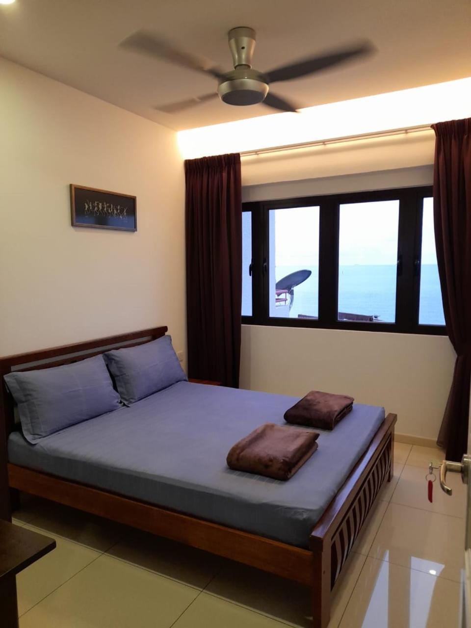 Susie'S Resort Seaview Suites At Sri Sayang Batu Feringgi Exteriör bild