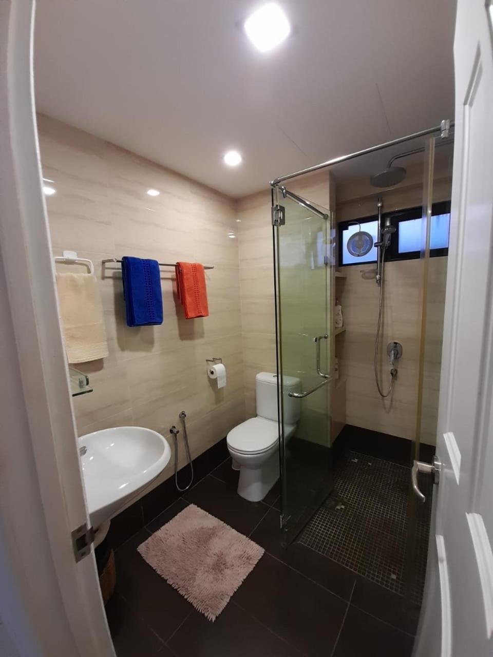 Susie'S Resort Seaview Suites At Sri Sayang Batu Feringgi Exteriör bild