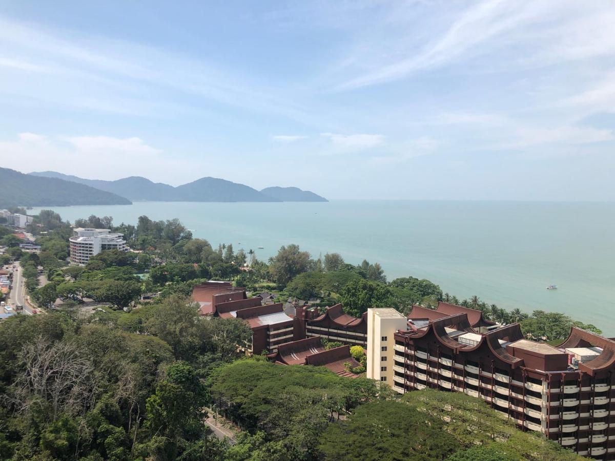 Susie'S Resort Seaview Suites At Sri Sayang Batu Feringgi Exteriör bild